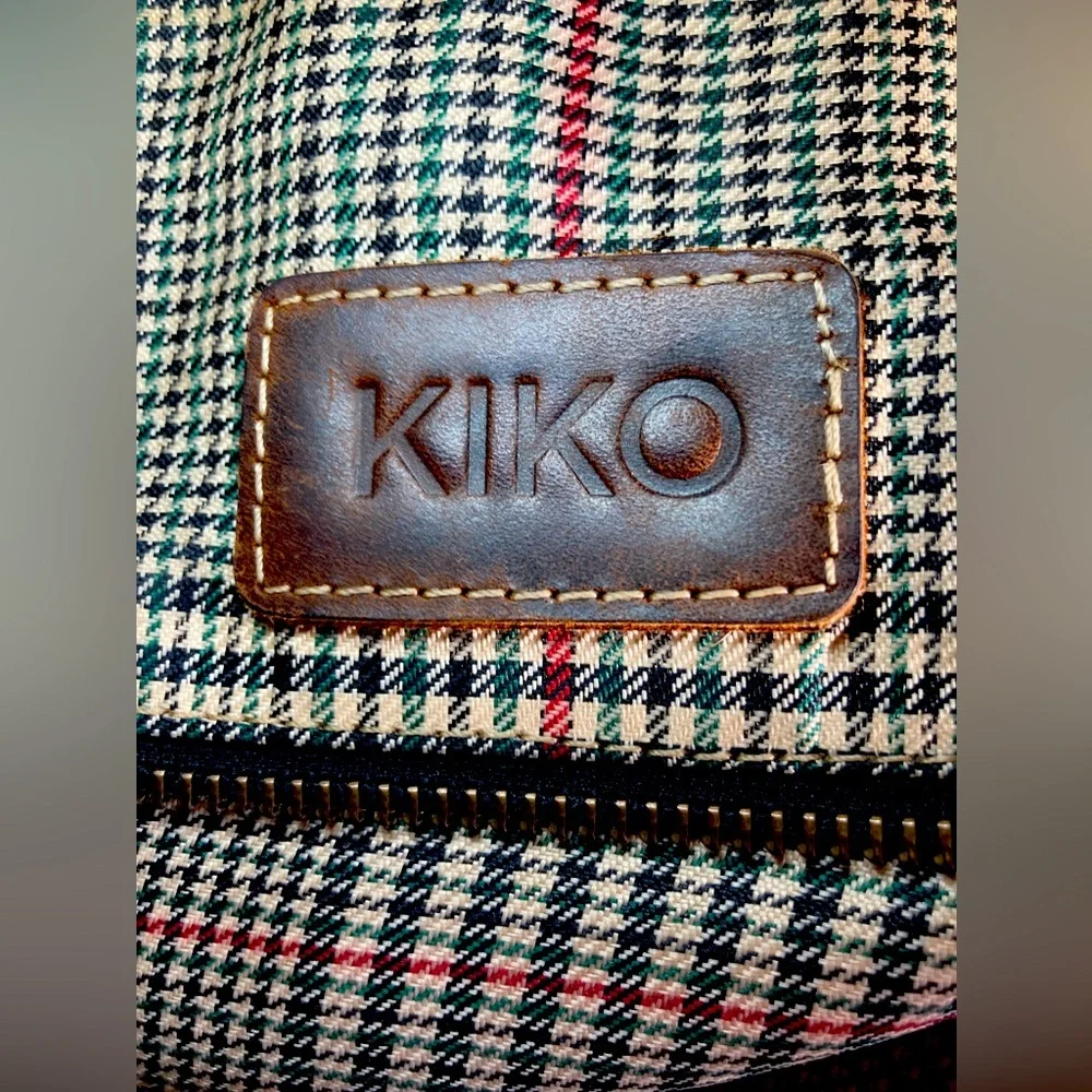 Kiko tote this is a very roomy really nice and durable tote bag. - Picture 5 of 5